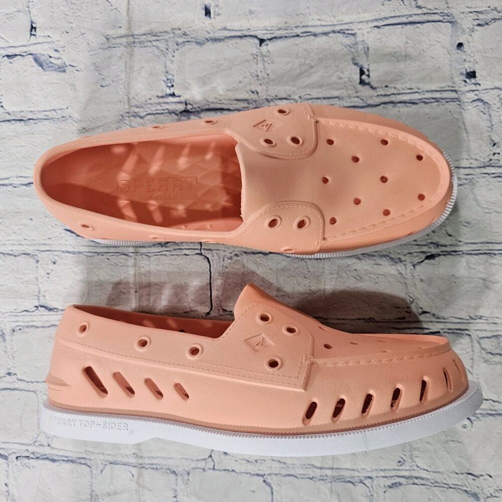 Sperry WOMENS SIZE 10 AO Float Pull on Non Marking Boat Shoes Peach